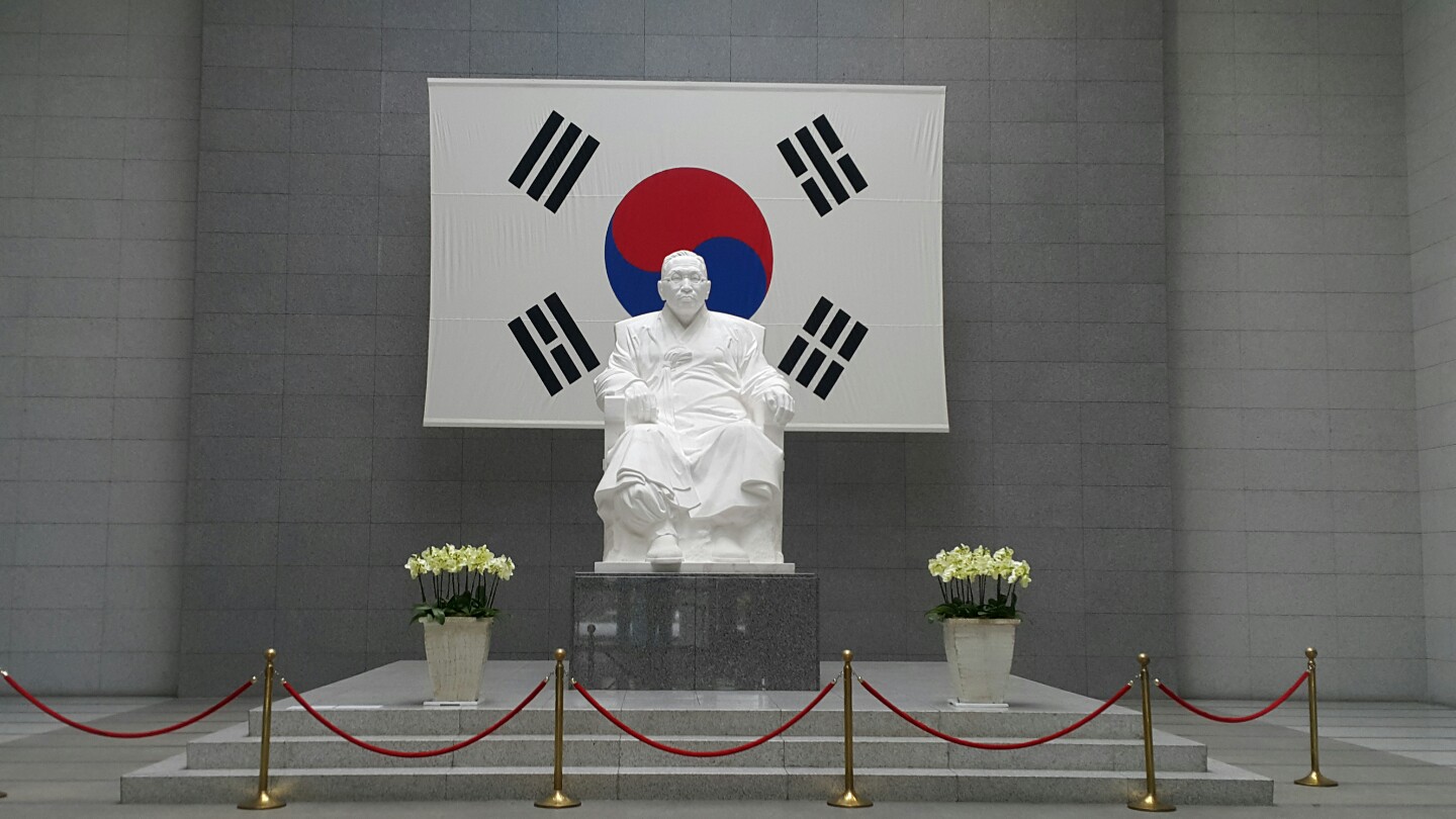 KakaoTalk_Moim_4GQO3PMeCHLLPb4TgILC3UqYhZsy5Q.jpg